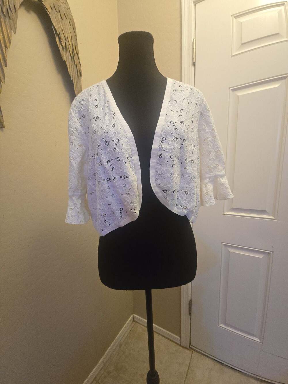 The Limited White Floral Lace Cropped Bolero Jacket 3/4 Bell Sleeve